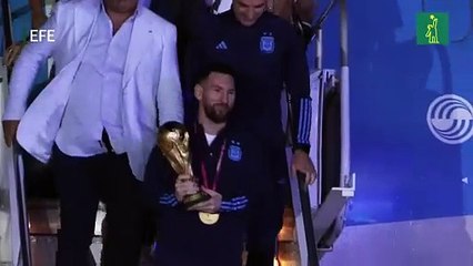 La selección Argentina llega a casa en medio de un multitudinario recibimiento