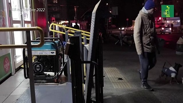 Invierno amenaza a millones en Ucrania tras bombardeos rusos contra instalaciones de energía