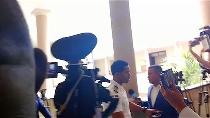 Jairo González cuando era trasladado al tribunal