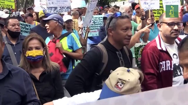 Venezolanos vuelven a las calles para pedir mejores salarios