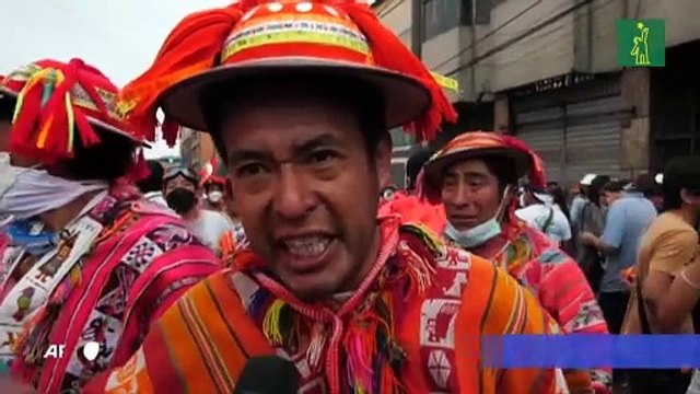 Duros enfrentamientos en Lima dejan un muerto tras rechazo de anticipar comicios