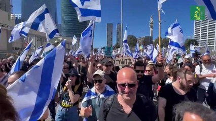 Por tierra, mar y aire, miles de israelíes protestan contra reforma judicial