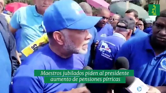 Maestros jubilados piden al presidente aumento de pensiones pírricas