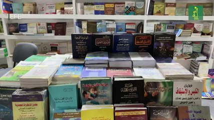 La crisis deja sin papel a la industria del libro en Egipto
