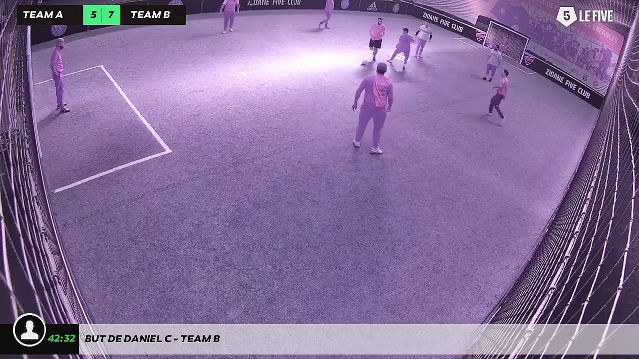 But de Daniel C - Team B