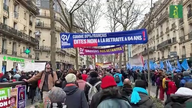 Los sindicatos franceses movilizan en las calles pero no paralizan el país