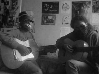 Guitare avec mon frère... haha.