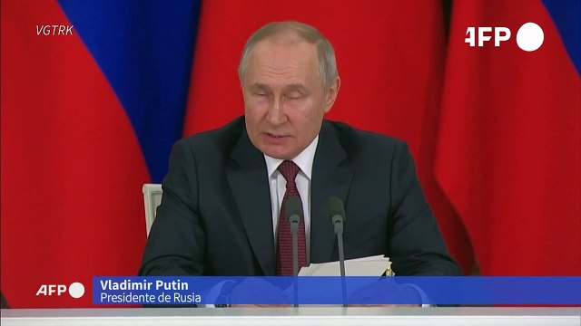 Putin amenaza con réplica si Reino Unido entrega a Ucrania municiones de uranio empobrecido