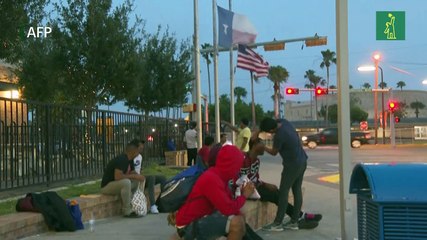 Entregarse en la frontera: la esperanza de migrantes de poder entrar a EEUU