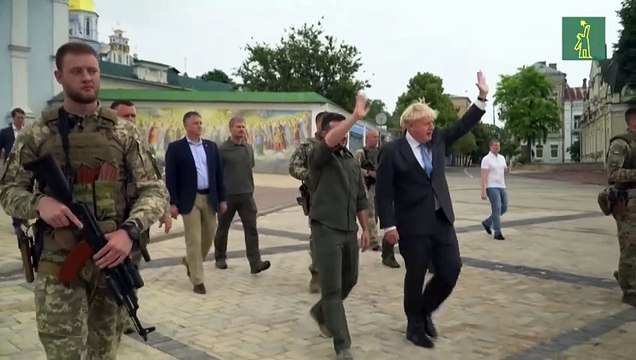 Atrapado por el partygate , exlíder británico Boris Johnson deja el Parlamento