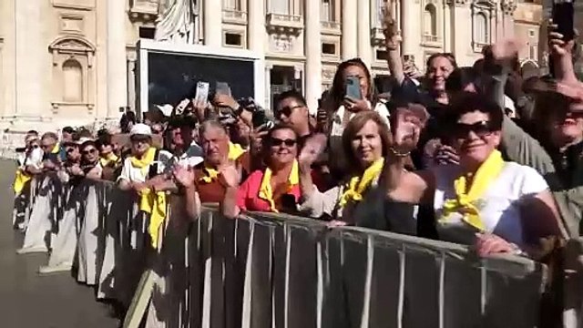 El papa pide intenciones de paz para quienes tienen responsabilidades políticas