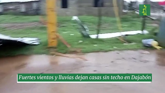 Fuertes vientos y lluvias dejan casas sin techo en Dajabón