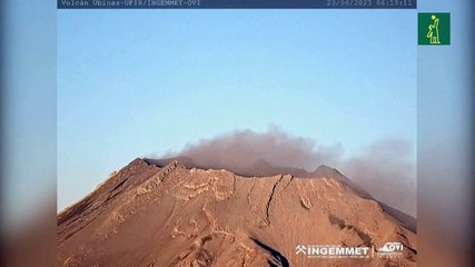 Volcán Ubinas en Perú inicia nuevo proceso de erupción