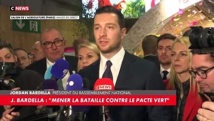 Jordan Bardella : «Le geste de Steve Bannon était une provocation qui ne me fait pas rire»