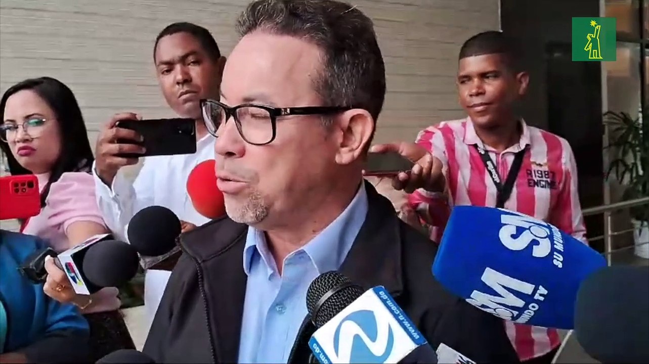 Legisladores exigen a la JCE romper el silencio sobre propaganda política