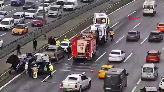 İstanbul'da zincirleme trafik kazası: Yaralılar var