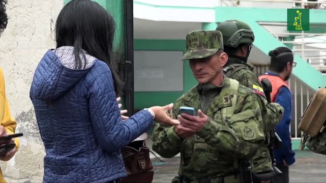Ecuatorianos votan en elecciones generales en un clima de miedo