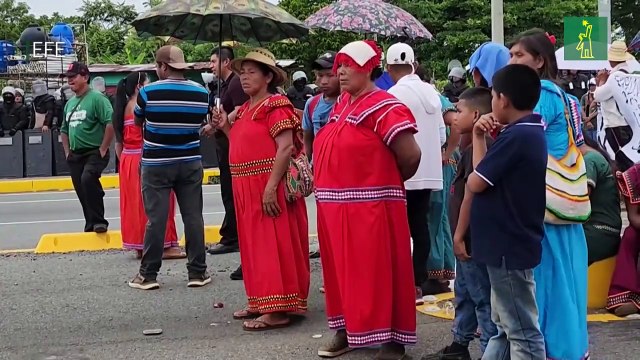 Indígenas bloquean la carretera Interamericana en Panamá para exigir mejoras en sus comunidades