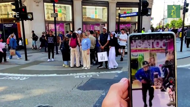 Cientos de personas se concentran en Londres llamadas a provocar desórdenes