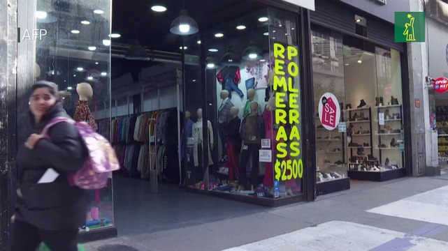 Peso argentino se devalúa tras voto opositor mayoritario en elecciones primarias