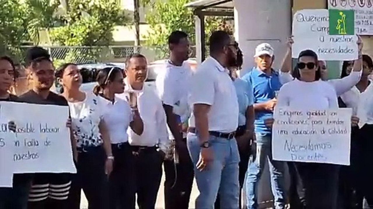 Suspenden docencia en plantel de Bonao por falta de profesores - Vídeo ...