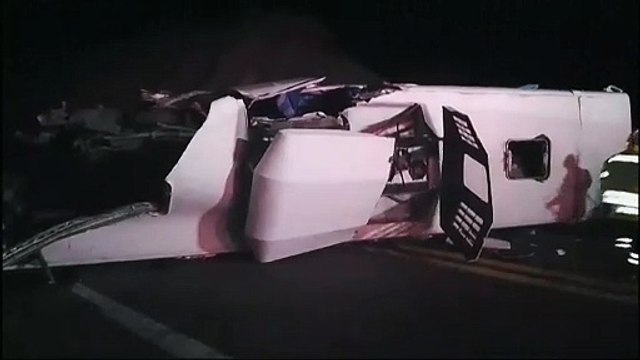 Más de una decena de muertos en México tras choque de autobús con migrantes abordo