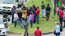 Presos de Ecuador liberan a los 57 guardias y policías retenidos tras ola violenta