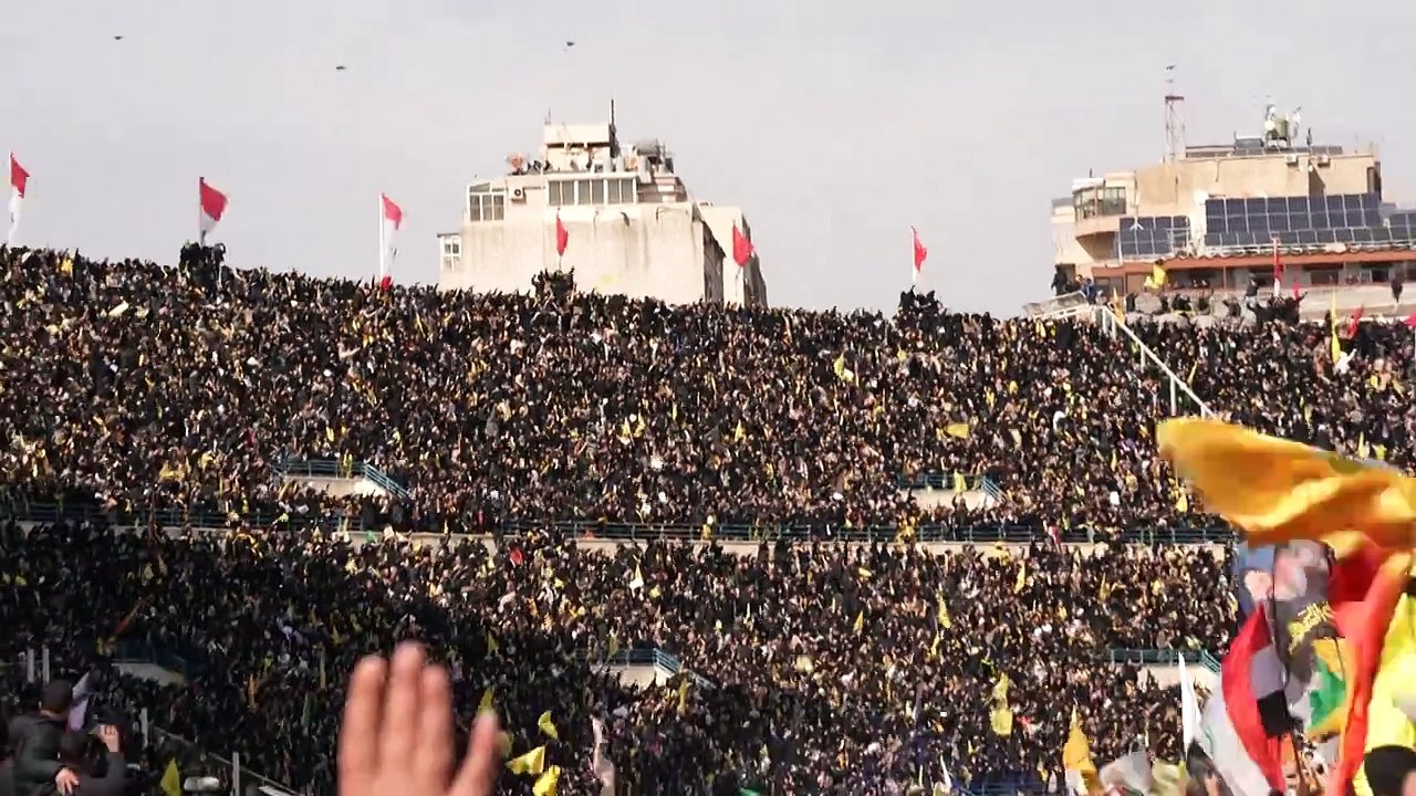 الطيران الإسرائيلي يحلق على علو منخفض فوق بيروت وضواحيها خلال تشييع نصرالله