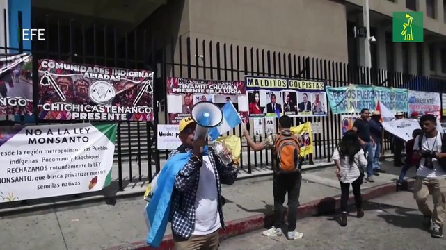 Campesinos de Guatemala suman tres días de bloqueo para exigir la renuncia de la fiscal