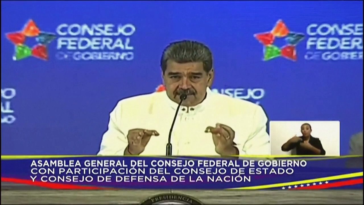 Maduro dice que otorgará licencias a empresas petroleras en zona reclamada a Guyana