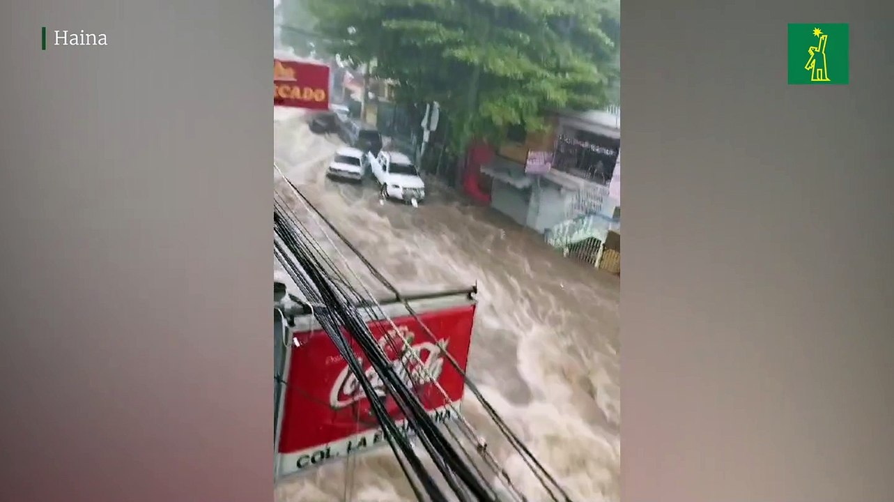 Lluvias torrenciales causan fuertes inundaciones en el Gran Santo Domingo