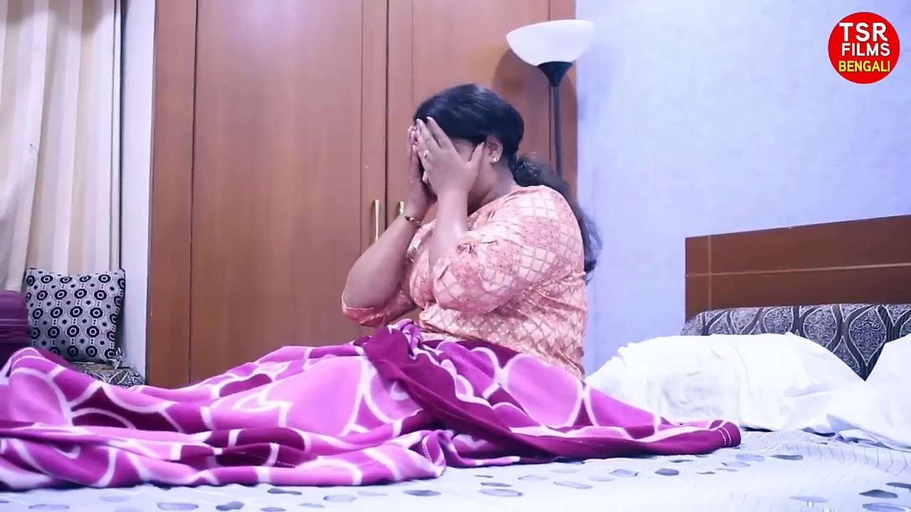 একদিন আমার ভাইয়ের বন্ধু আমাদের বাড়িতে এসেছিল। FULL MOVIE - Bengali Short Film - Short Movie