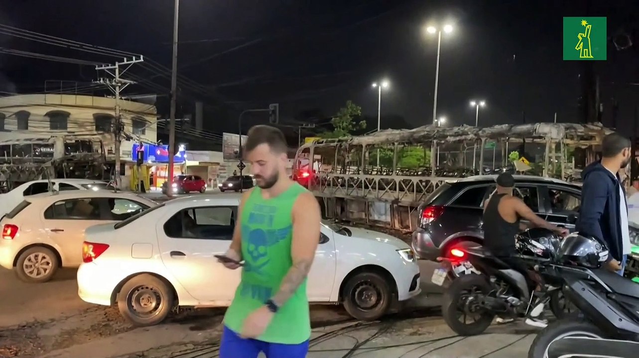 Detienen a una docena de sospechosos por incendiar 35 autobuses en Río de Janeiro