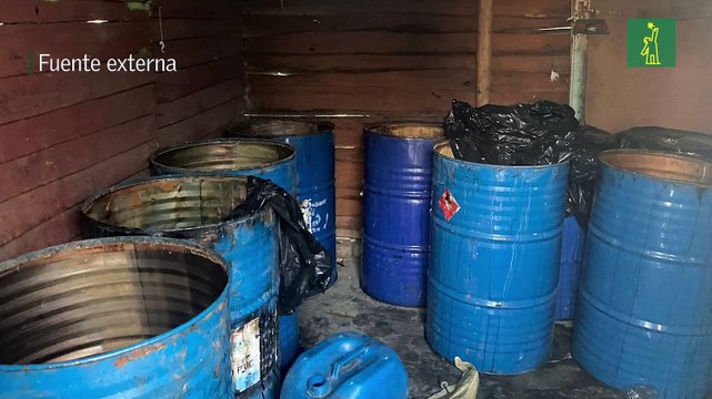 Policía desmantelan fábrica clandestina de bebidas alcohólicas en Navarrete