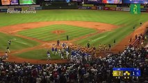 Conato de pleito en el Quisqueya por intercambio de pelotazos