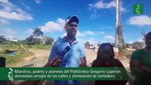 Maestros, padres y alumnos del Politécnico Gregorio Luperón demandan arreglo de las calles y eliminación de vertedero