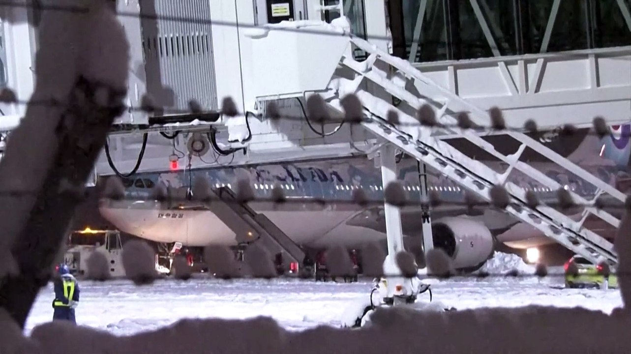 Avión de Korean Air choca con otra aeronave cuando rodaba en aeropuerto de Japón