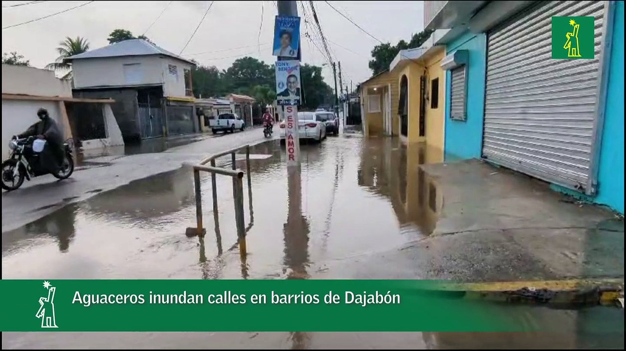 Aguaceros inundan decenas de calles  en barrios de  Dajabón