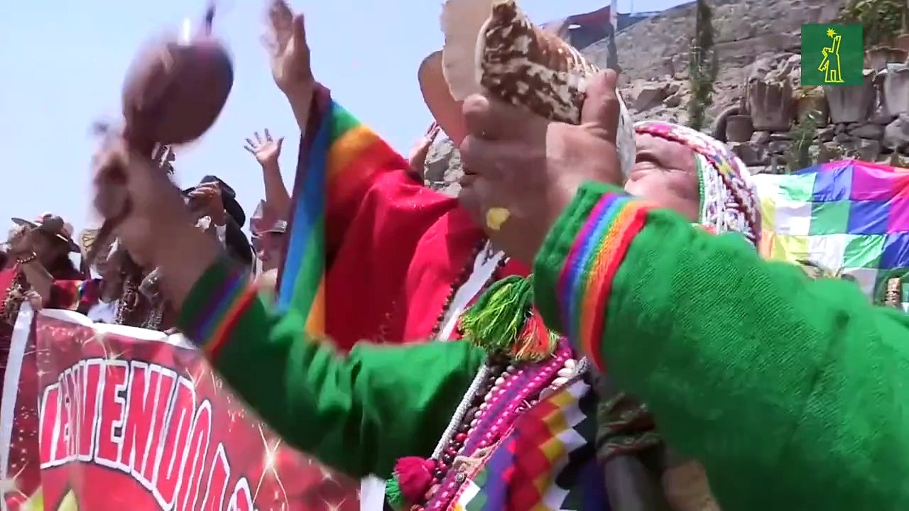 Éxito para Milei y la muerte de Fujimori, las predicciones de chamanes peruanos