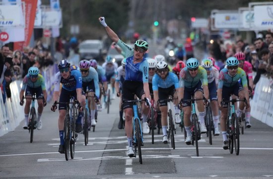 Cyclisme - Tour des Alpes-Maritimes 2025 - Dorian Godon la 2e étape au sprint, Chrisitan Scaroni résiste à Buitrago et sacré !