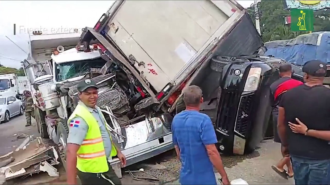 Al menos 10 heridos en un accidente múltiple en la autopista Joaquín ...