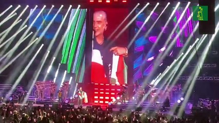 Santo Domingo recibe a Alejandro Fernandez