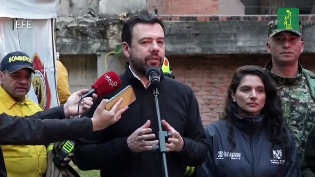 El incendio en los cerros orientales de Bogotá crece pese a los esfuerzos