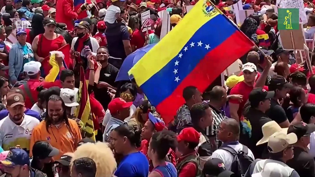 Miles de chavistas se concentraron en la principal autopista de Caracas