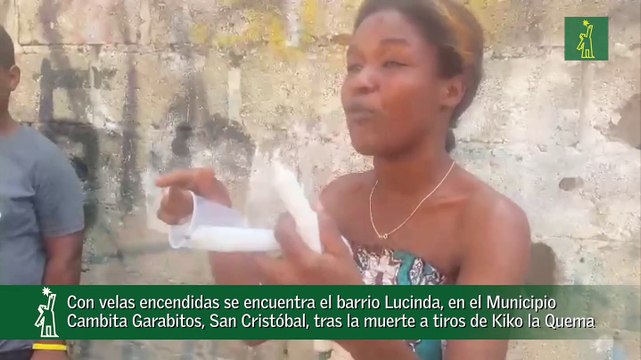 Con Velas Encendidas Se Encuentra El Barrio Lucinda, En El Municipio Cambita Garabitos, San Cristóbal, Tras La Muerte A Tiros De Kiko La Quema