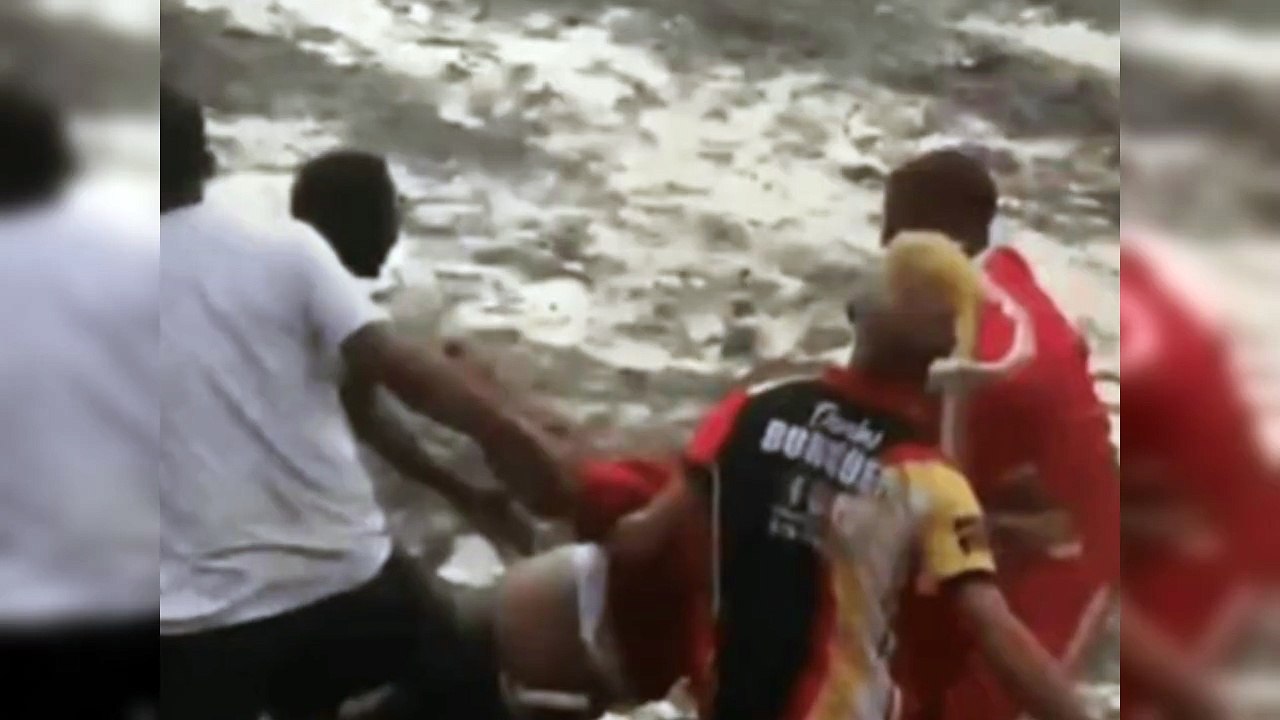 Toro embestida: joven embestido por toro en las corridas de El Seibo