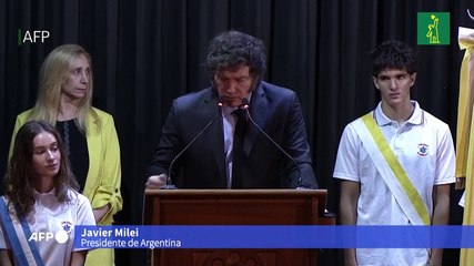 Milei se declara contra el aborto en Argentina ante estudiantes