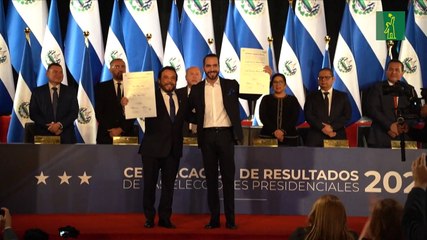 Tribunal electoral entrega a Bukele credencial de presidente electo