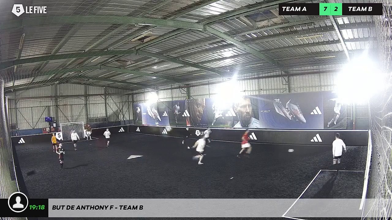But de Anthony F - Team B