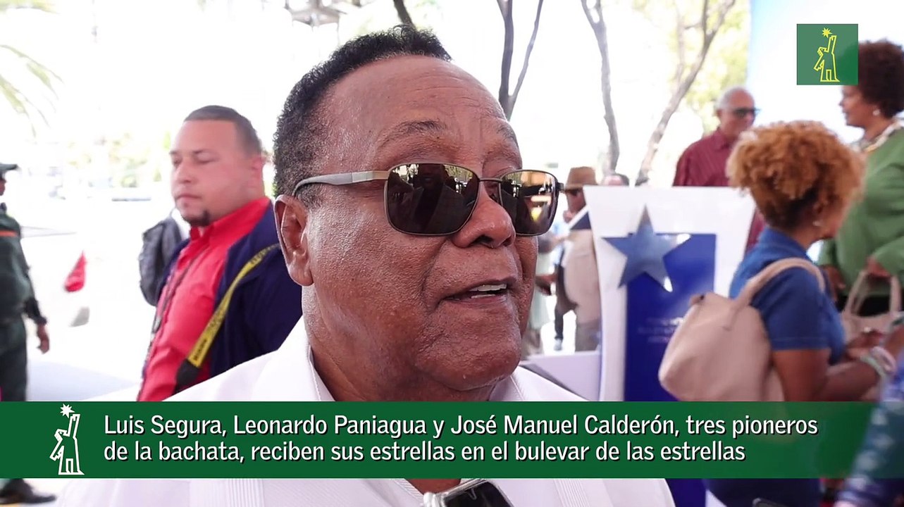 Luis Segura, Leonardo Paniagua y José Manuel Calderón, tres pioneros de la bachata, reciben sus estrellas en el bulevar de las estrellas